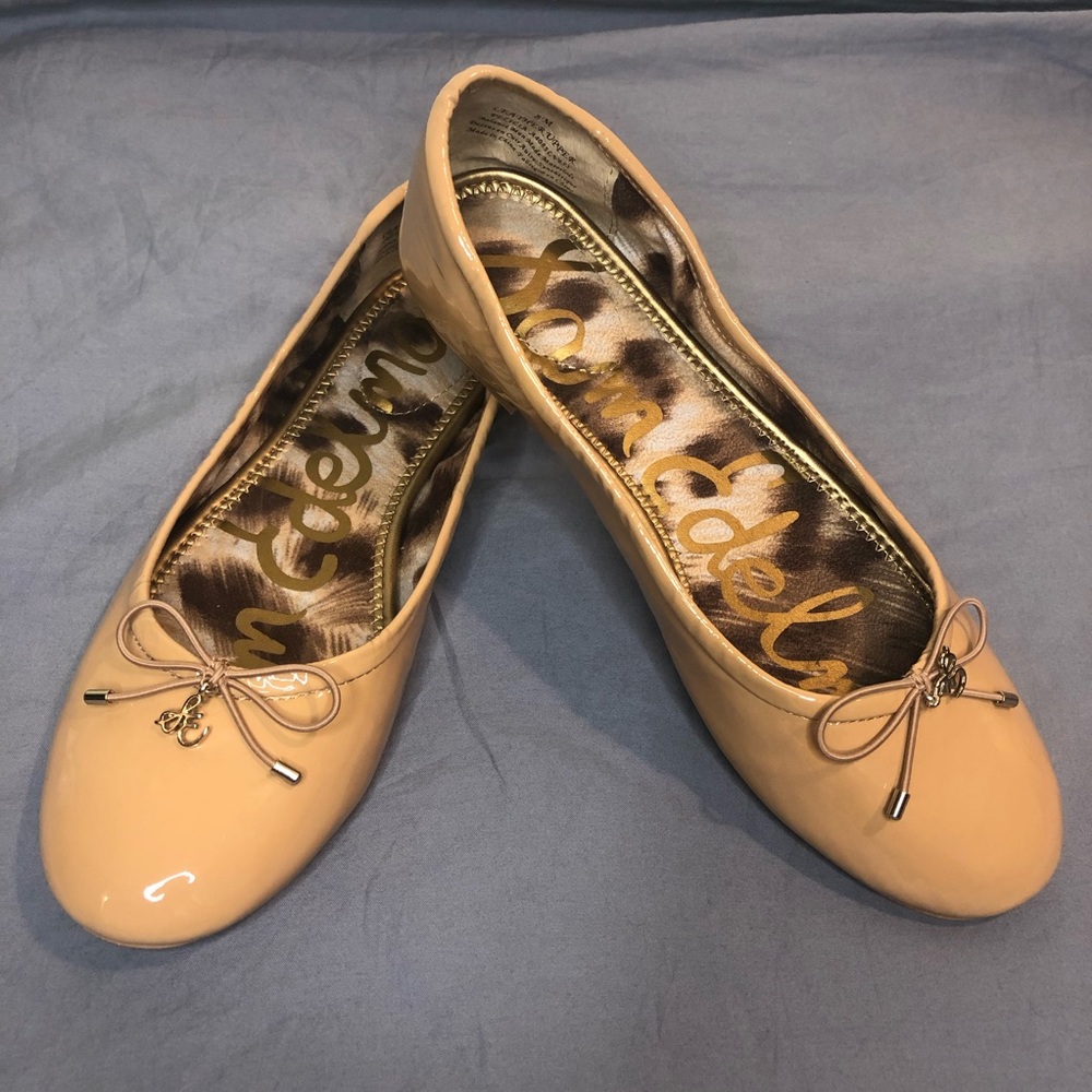 Sam Edelman Felicia Logo Nude Glossy Leather Ballet Flats Size 8